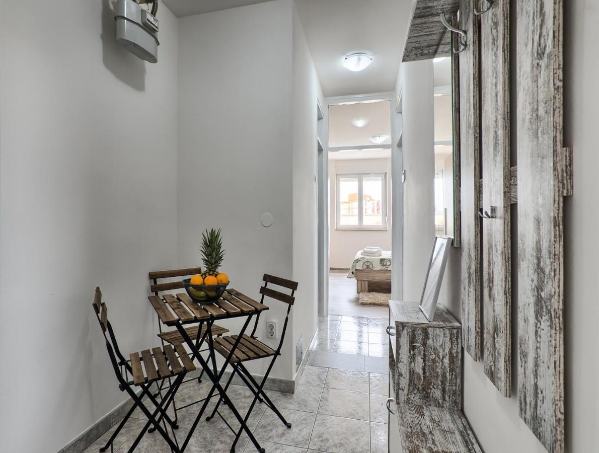 Apartment Joelle Pula Exterior foto